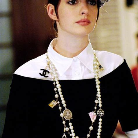 anne hathaway chanel necklace devil wears prada